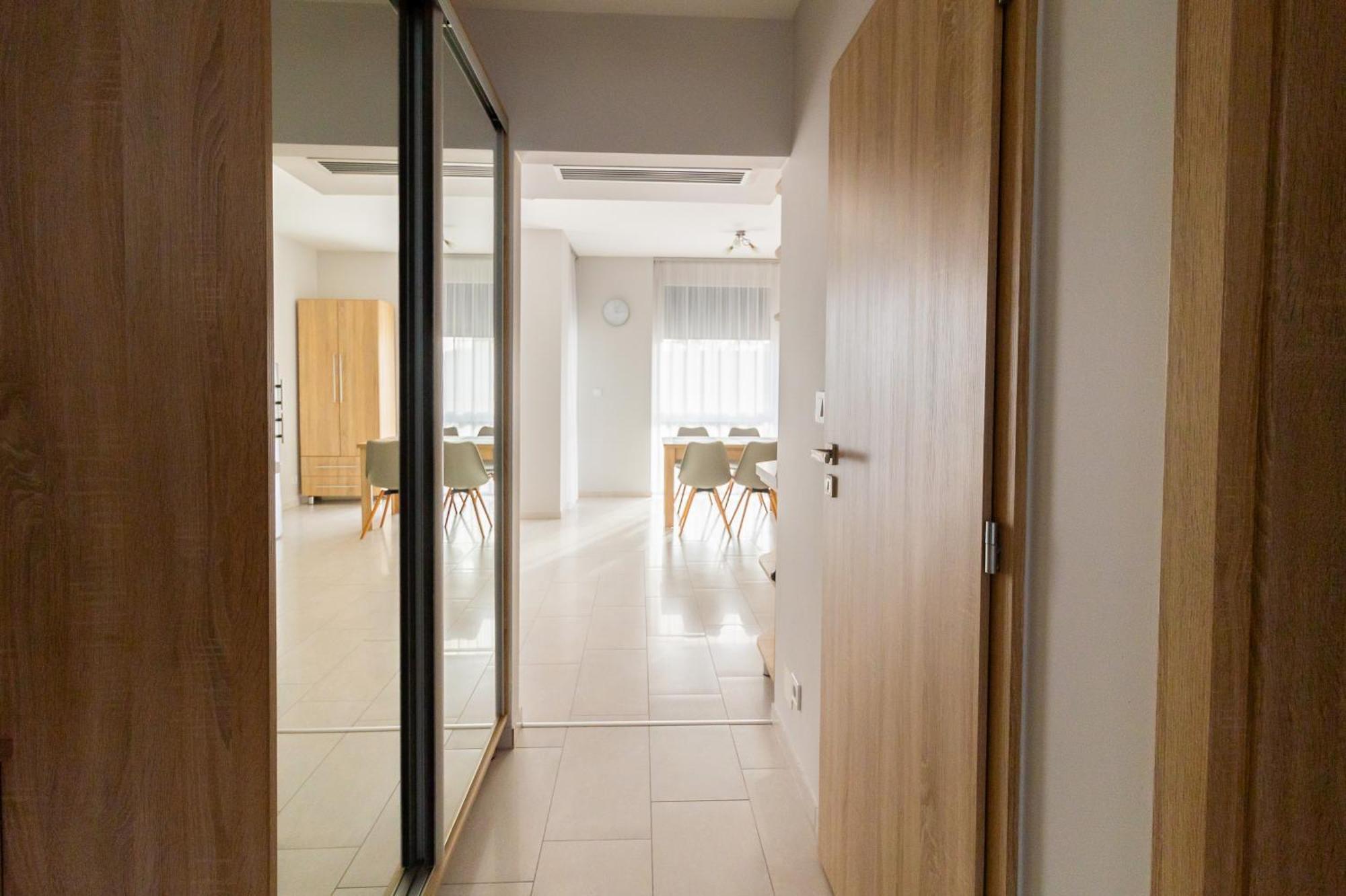 Tisza Panzio Es Apartman Тисауйварош Экстерьер фото